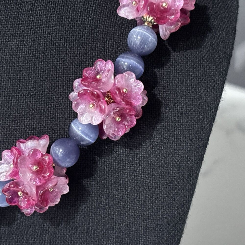 Eyecandy LA Necklace Statement Floral Beaded Purple Flower Cluster Gold Tone NEW - Picture 3 of 10